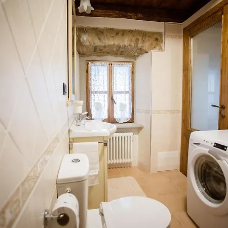 Vivi Luxury Country House Comano (Tuscany)