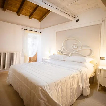 Villa Vivi Luxury Country House Comano (Tuscany)